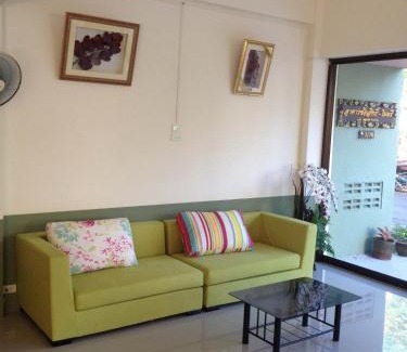 Makham Tia Apartamento | Baan Mitreejit