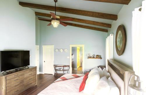 Dutch Brook Cama Y Desayuno | Back Home Bed and Breakfast