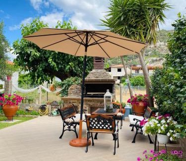Toroni Casa | Backyard houses