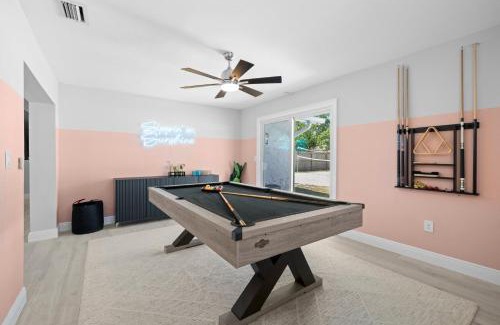 Seminole Casa | Backyard Oasis w Sand Volleyball Mins to Beach