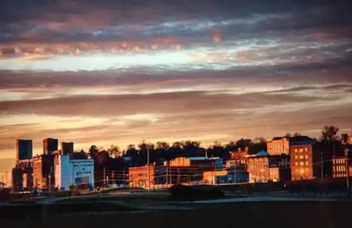 Alton Casa | Backyard Seclusion Cottage