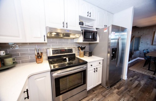 Banner Elk Chalet De Esquí | Backyard trail access- AC- Hot tub - EV Charging