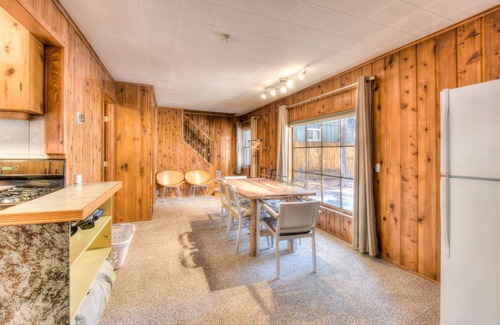 Tahoe Island Cabina | Great South Lake Home por Heavenly! Más de 30 días