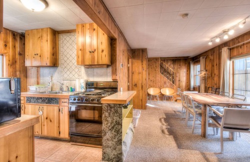 Tahoe Island Cabina | Great South Lake Home por Heavenly! Más de 30 días
