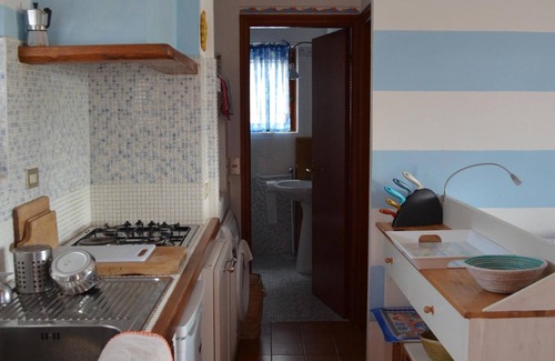 Bagnaia Apartamento | Bagnaia, isla de Elba a 50 metros de la playa, encantadora con vista al mar.