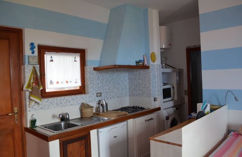 Bagnaia Apartamento | Bagnaia, isla de Elba a 50 metros de la playa, encantadora con vista al mar.