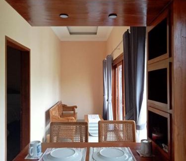 Tukad Mungga Casa | Bagus ayu Lovina homestay