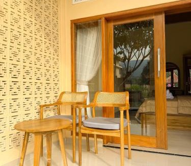 Tukad Mungga Casa | Bagus ayu Lovina homestay