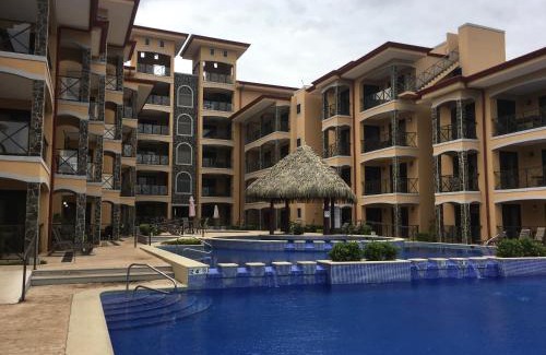 Barrio Los Villalobos Apartamento | Bahia Encantada beach front proyect, Jaco Paradise