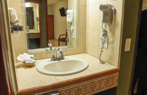 Tijuana Hotel | Baja Inn Hoteles La Mesa