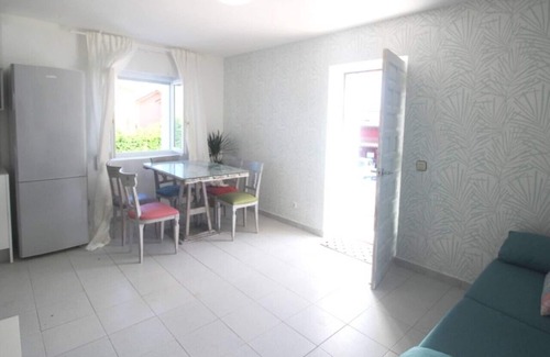 Bareyo Apartamento | Bajo con terraza en Ajo - Castellanos 12007