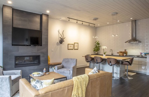 Nelson Condominio | Baker Street Central - Balcón con increíble vista a la calle