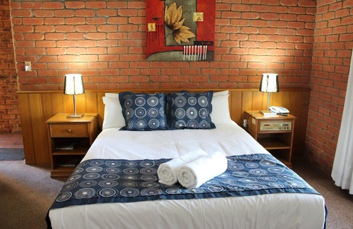 Bakery Hill Hotel | Bakery Hill Motel