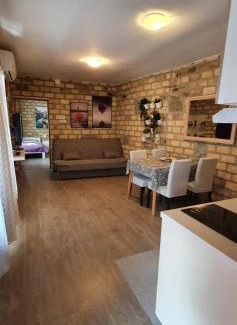 Golubac Apartamento | Bakina kuća