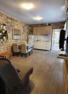 Golubac Apartamento | Bakina kuća