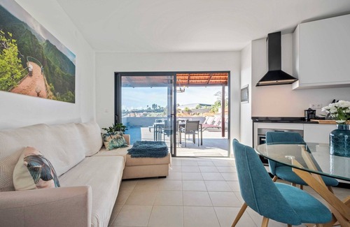 Imaculado Coracao de Maria Apartamento | Balcoes - Charming two-bedroom apartment with large terrace.