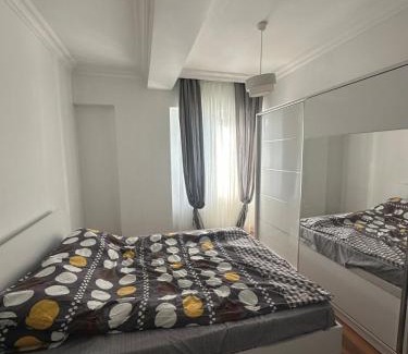 Pendik Apartamento | Balcony , Pool, In Nature