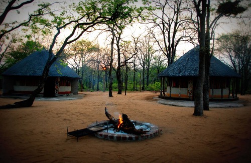 Greater Giyani Alquiler De RV | Baleni Cultural Camp