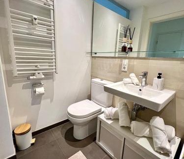Pempelfort Apartamento | Balkon und Eleganz Düsseldorf