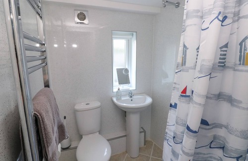 Pendine Casa | BALMORAL, family friendly, country holiday cottage in Pendine