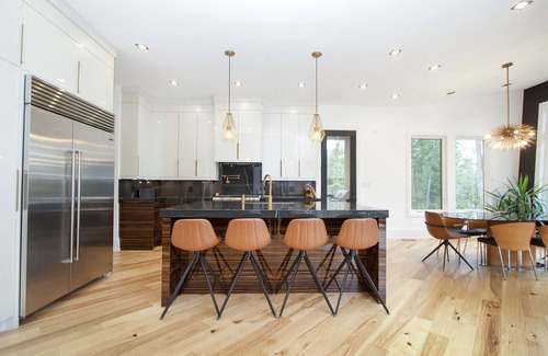 Kawartha Lakes Casa | Balsam Lake Waterfront Compound
