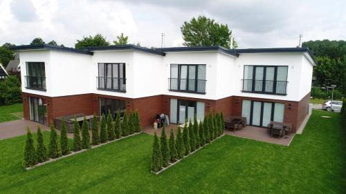 Damp Casa | Baltic Village