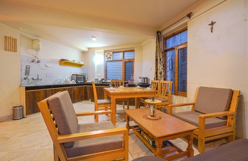 Aleo Cabaña | Balvenie 2BHK - A Mountain View cottage 5 minute away from Mall Road