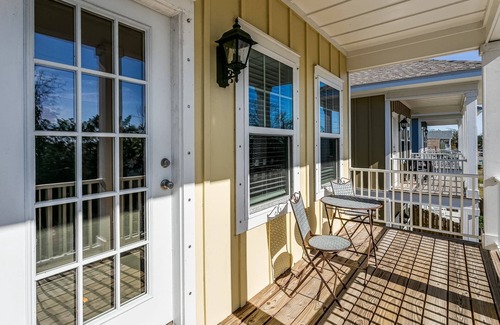 South Pensacola Casa | Banana Cream Pie - Beach, Family Park, Downtown Pensacola. Perfect location!
