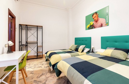 Alfalfa Casa | Banana Gay House
