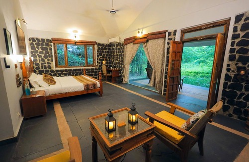 Tala Complejo | Bandhavgarh Meadows