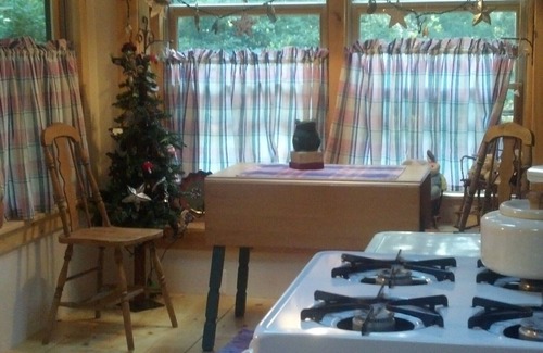 Orrington Cabaña | Casa pequeña amueblada Bangor Acadia, corto / largo plazo, viajes médicos, vacaciones