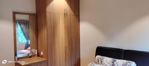 Pantai Dalam Casa | Bangsar South @ Taman Pantai Prima cosy room in a double storey spacious comfortable homestay