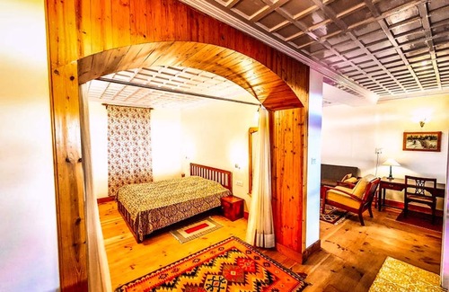 Kumharsain Hotel | Banjara Orchard Retreat Thanedar