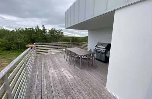 Inverness Casa | Banks Rd Modern Oceanside Oasis