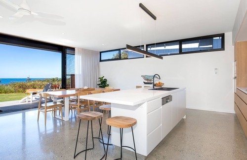 Culburra Beach Casa | Banksia - Absolute Beachfront