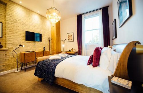 Royston Hotel | Banyers House