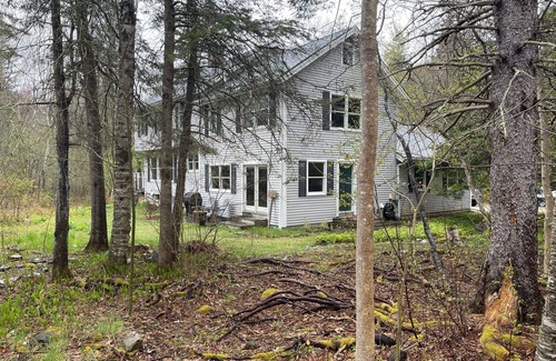 Salsbury Cove Apartamento | Bar Harbor rental, less than a quarter mile from Hadley Point Beach.