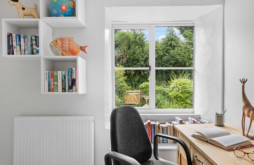 Dittisham Cabaña | Barberry Farm Cottage - sleeps 8 guests in 4 bedrooms