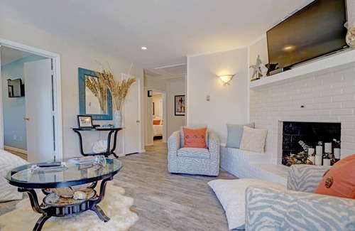 Northeast Virginia Beach Cabaña | ¡TARIFAS DE OTOÑO! Se aceptan perros North End Beach Cottage