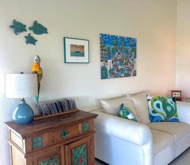 East End Village Casa | Barefoot Luxury Beach Villa