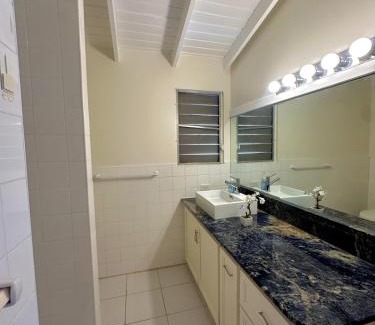 East End Village Casa | Barefoot Luxury Beach Villa