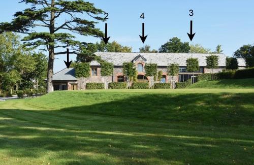 Talaton Casa | Barley House