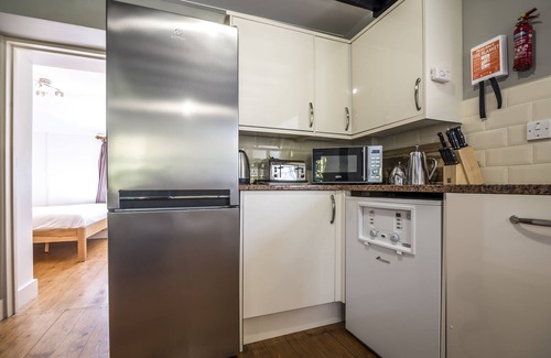 Penally Casa | Barn Conversion - Hot Tub - Penally