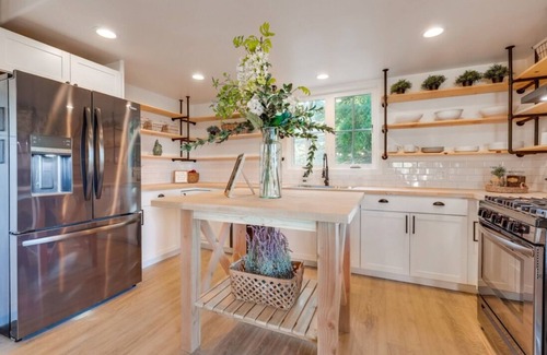 Alpine Casa | Barn-flower Farm House with views, office/artist studio, sauna, and 3 bedrooms