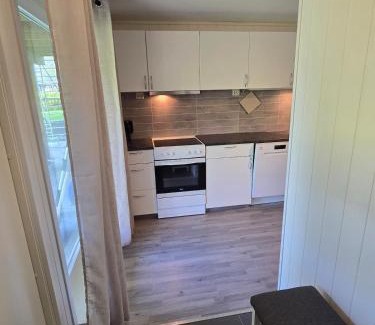 Tromsdalen Apartamento | Barnevennlig leilighet nær båthavn og sentrum