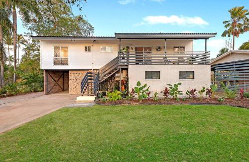 Leanyer Casa | Baroalba Pool House - Sprawling Tropical Escape