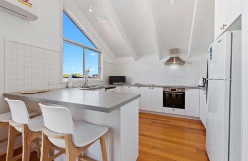 Apollo Bay Casa | Barrabay