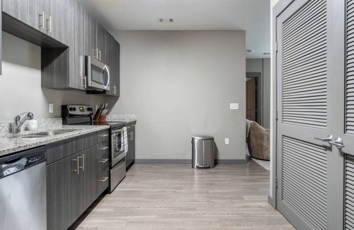 University District Apartamento | TheNine 2BD 2 - Dos Habitaciones Piso, Capacidad 4