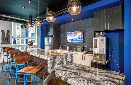 University District Apartamento | TheNine 2BD 2 - Dos Habitaciones Piso, Capacidad 4