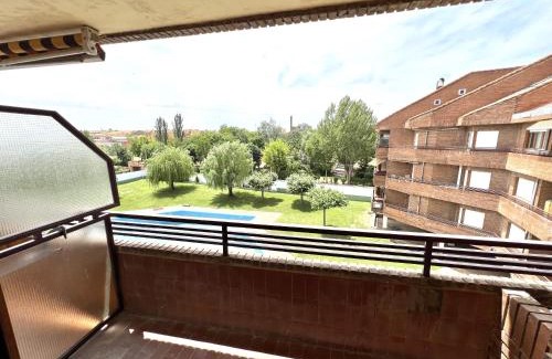 Villamanan Apartamento | BaruHaus duplex piscina y parking Villamañán 2